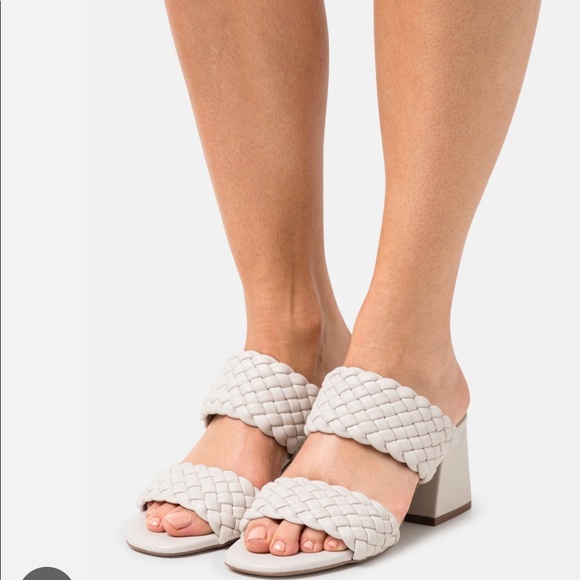 Cream Sandals - Picture 2 of 9